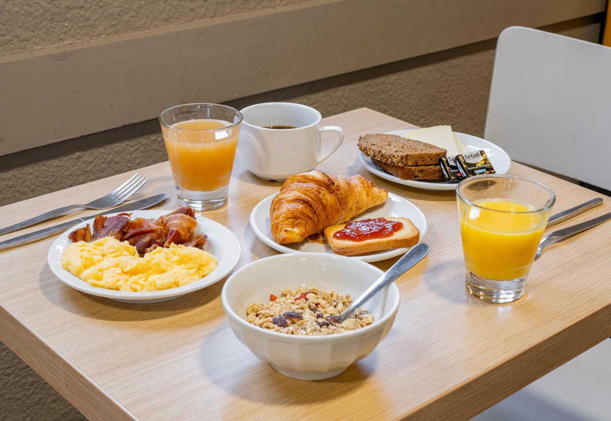 B&B Hotel Calais Centre St Pierre Luaran gambar